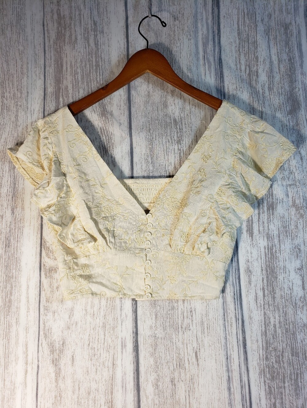 Embroidered V-Neck Flutter Sleeve Crop Top in Cream Size Small